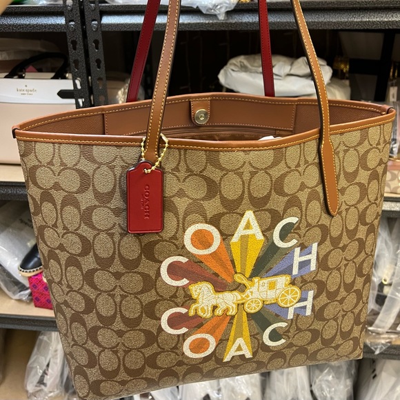 Brand new Coach Tote - Picture 4 of 4